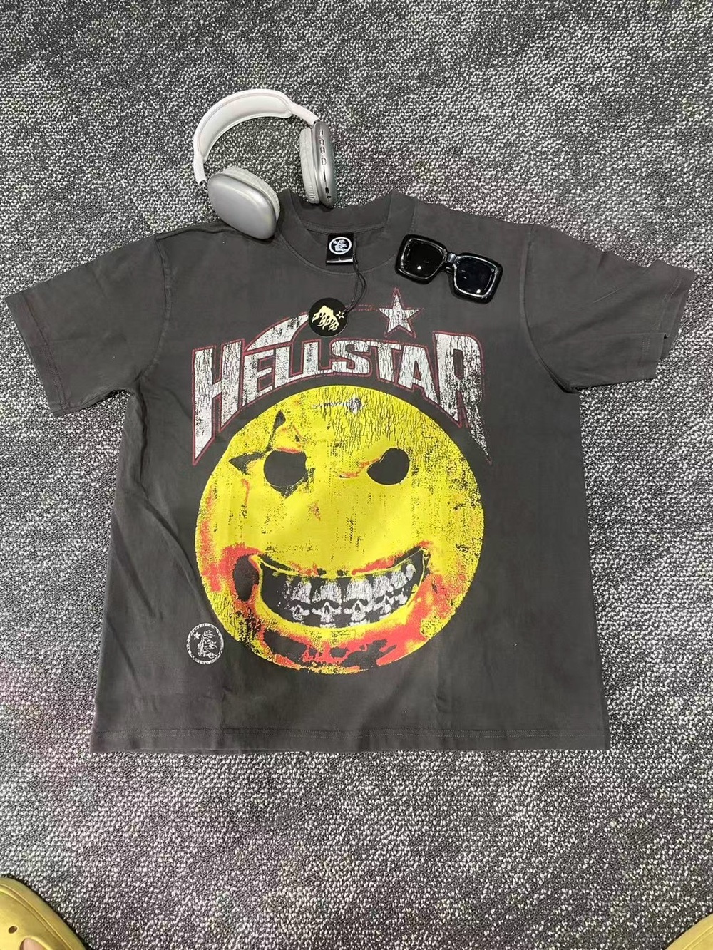 Hellstar Graphic Tee Vintage Wash Black - NWT